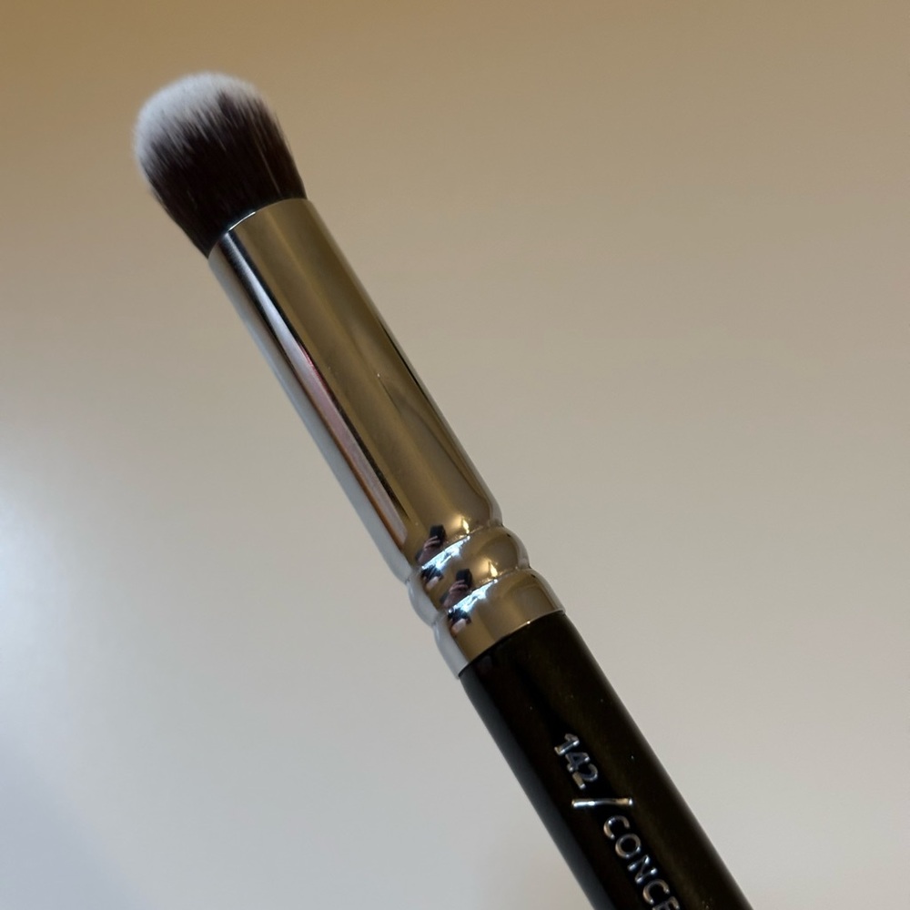 Zoeva 142 Concealer Makeup Brush